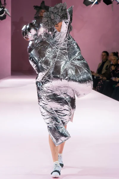 Look 9